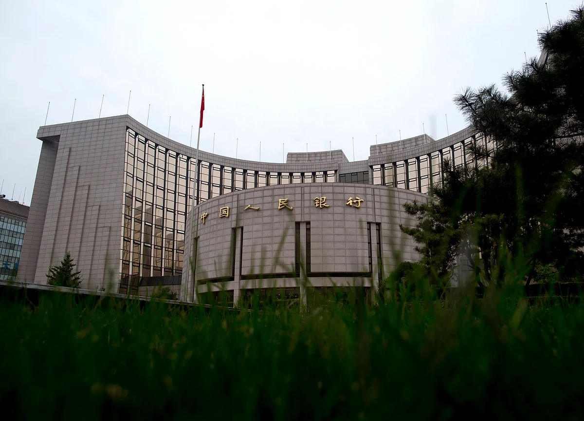 China Rate-Cut Chatter Becomes Louder as Growth Risks Gather