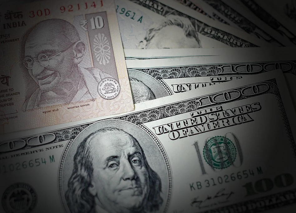 Central Banks Fight Bond Rout With Action and Promise of More
