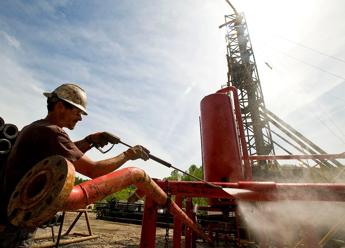 Five Years After Crude’s Collapse, Shale Patch Still Struggles