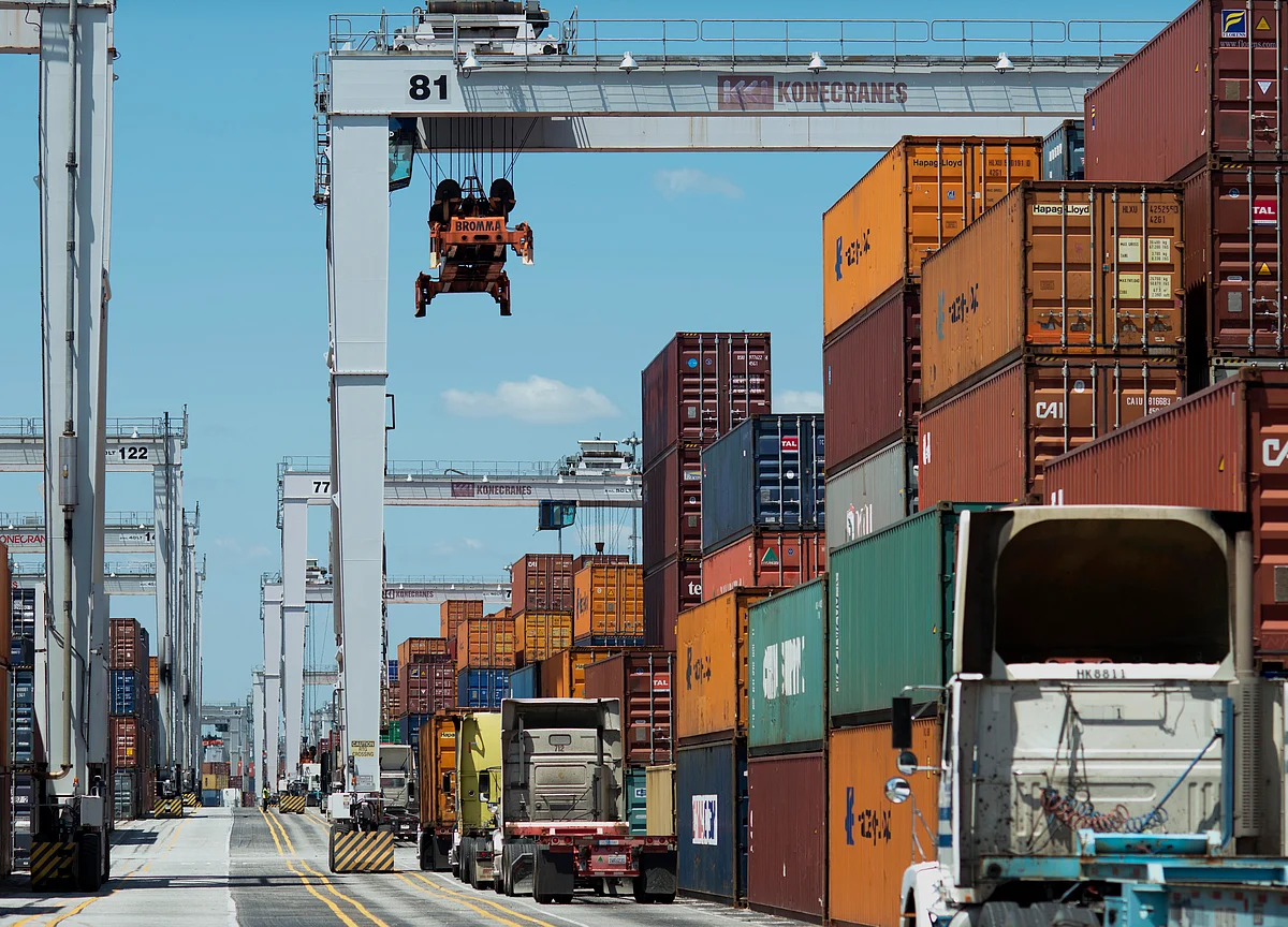 U.S.-China Trade Gap Shrank in March to Smallest Since 2016
