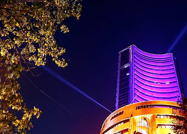 Four Out Of Top 10 Companies Lose Rs 84,433 Crore In Market Cap