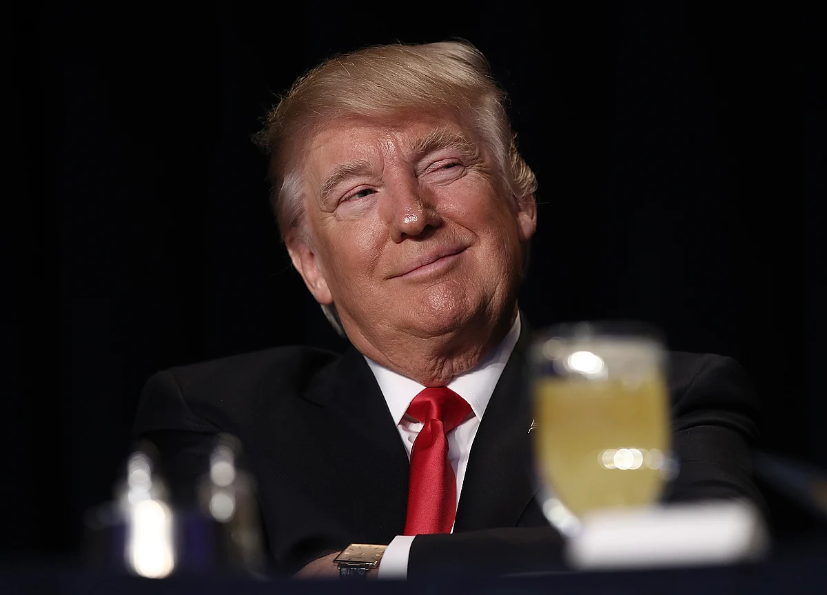 Trump Cancels Trip to Davos Gathering as Shutdown Grinds On