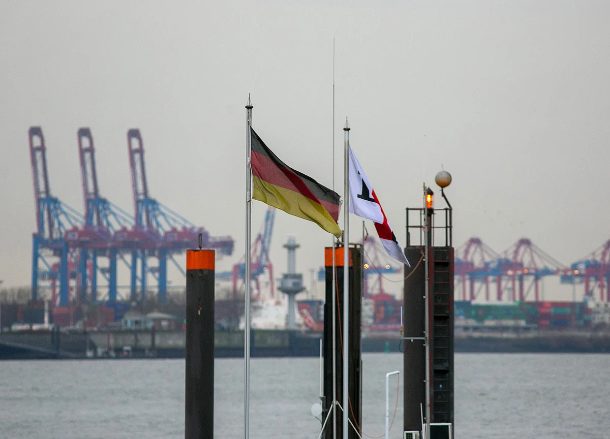 German Industrial Recession Worsens as Trade Uncertainty Bites