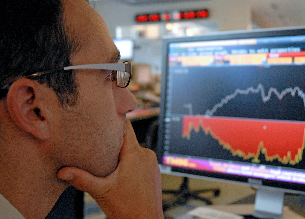 Bond Investors Battle Over Whether Inversion Means Recession