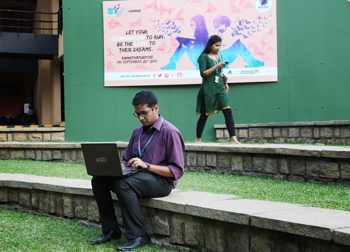What Former Heads Of Reliance Jio, Airtel Think Of The Broadband Showdown