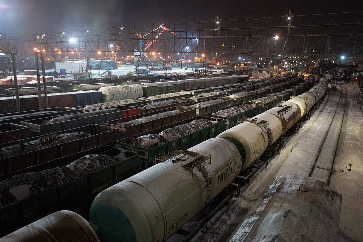 Russia Sidesteps Sanctions to Supply Energy to Willing World - Vimarsana News
