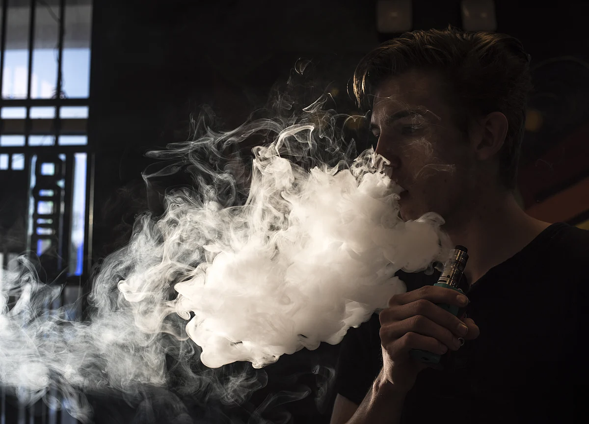 Global War on Smoking Fired Up by U.S. Proposal to Cut Nicotine