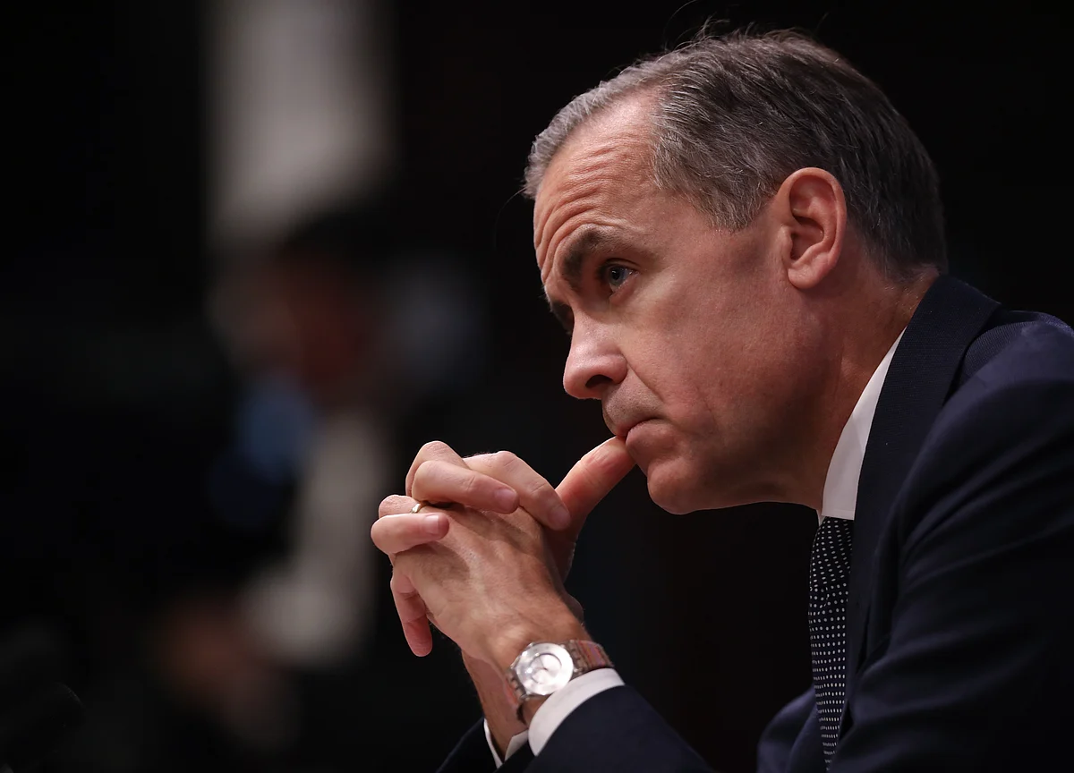 BOE Seen Lifting Interest Rate in May in Economist Survey