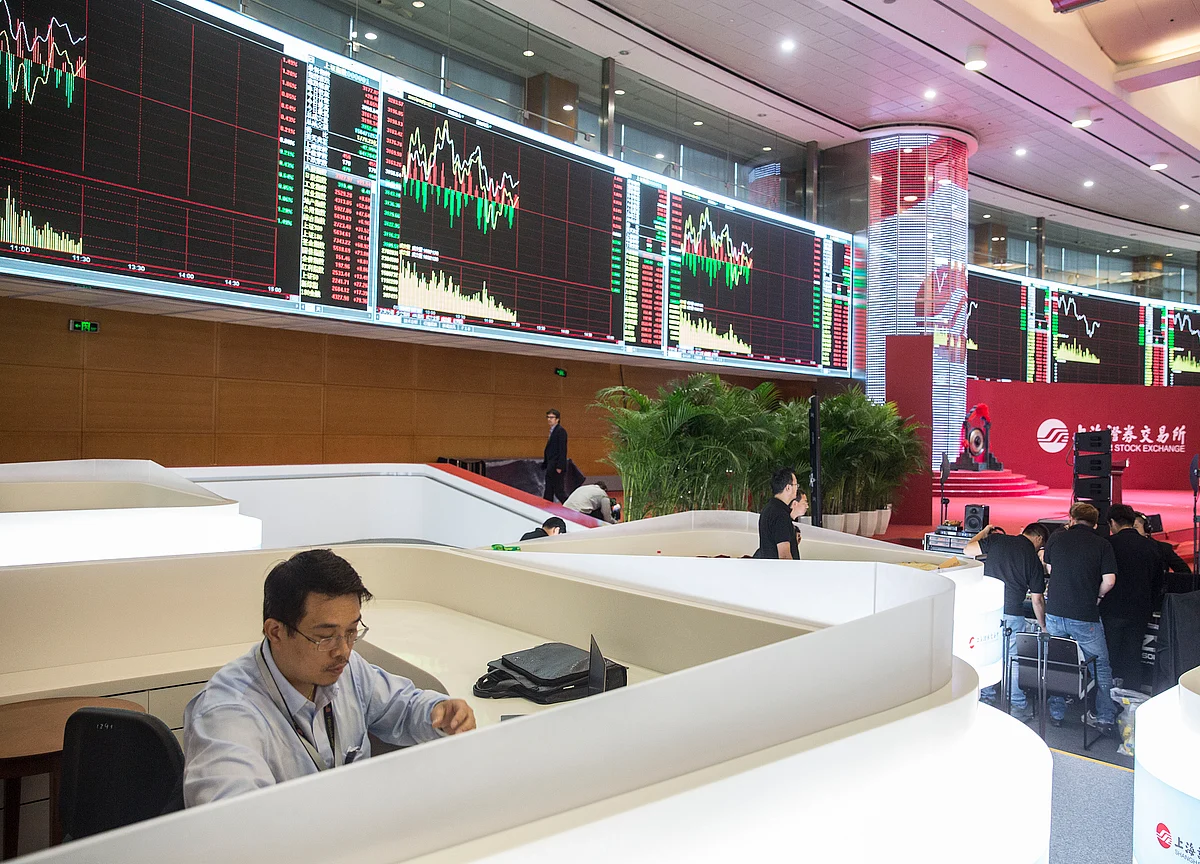 Stocks Finish at Lows as Trade Tensions Escalate: Markets Wrap