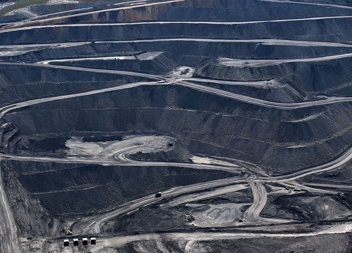 Indian Billionaire’s Australian Mine Plans Face Further Delay