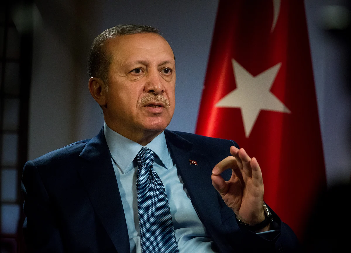 Erdogan Faces Rare Rebellion Within His Party as Economy Weakens