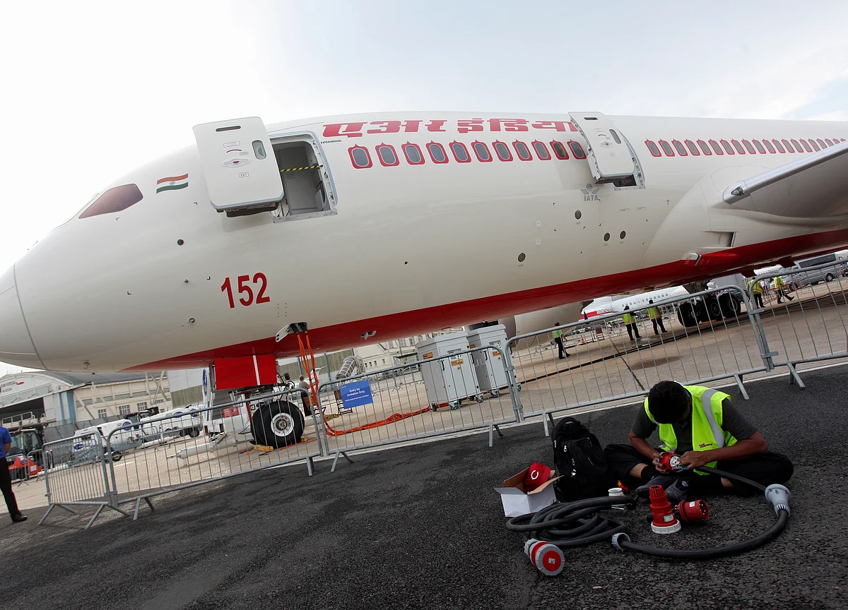 Modi Wants to Pump $330 Million Into Air India After a Failed Sale Bid