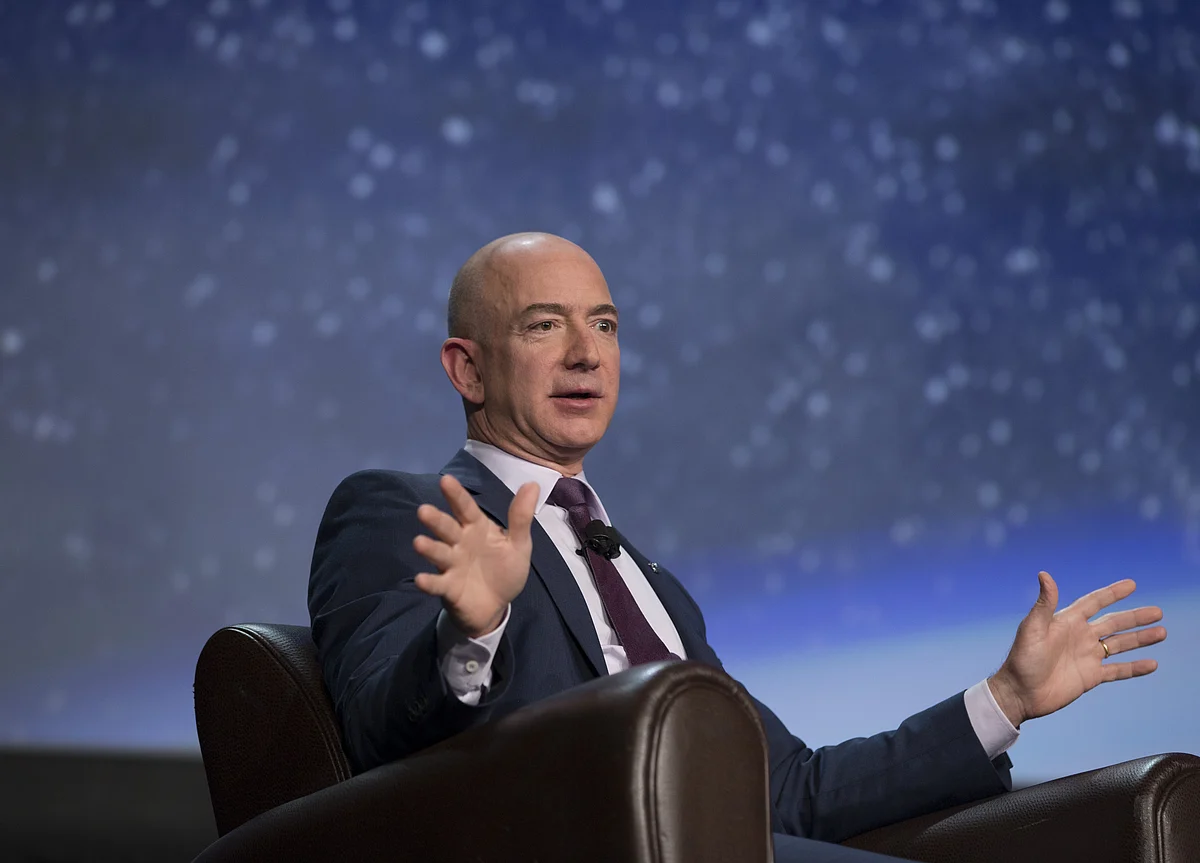 Chasing SpaceX, Amazon Seeks to Launch 3,236 Internet Satellites