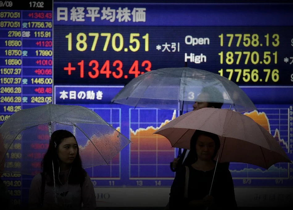 Stocks' Sunny Finish Can't Make Up for Rocky Week: Markets Wrap