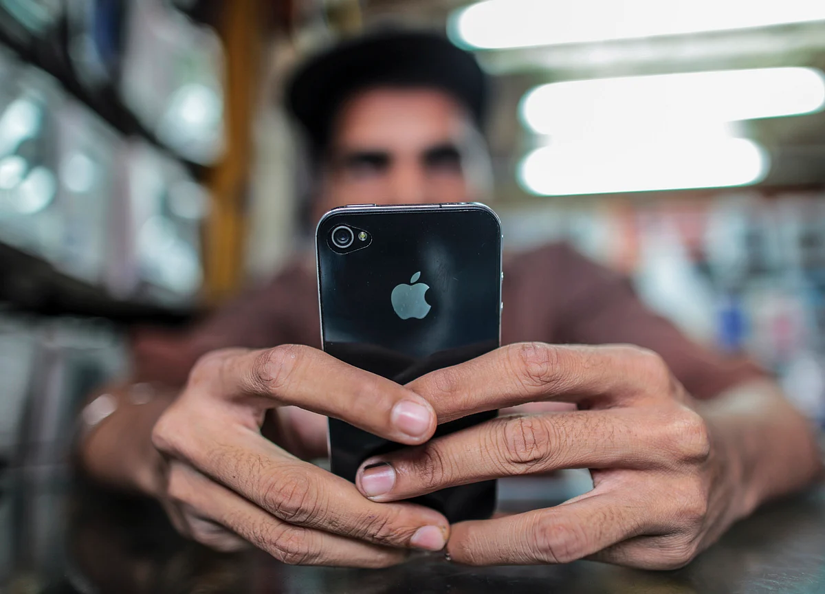 Here’s Apple’s Plan to Keep From Losing the World’s Fastest-Growing Smartphone Market