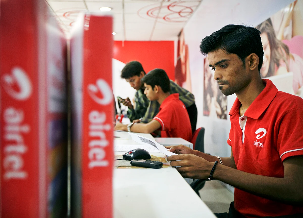 Airtel Sets Up Panel To Explore Fund Raising Options