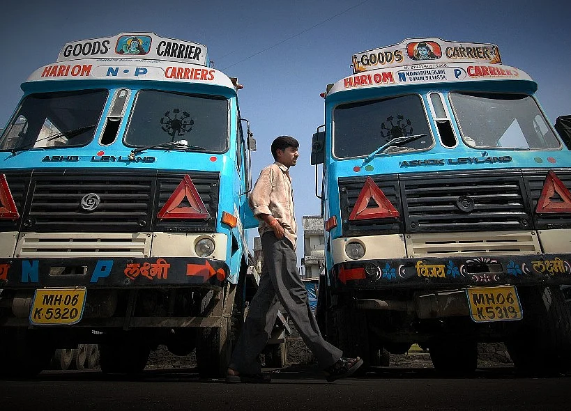 Auto Industry To Grow 20% In FY20 Due To Pre-Buying, Says Ashok Leyland’s Mahadevan