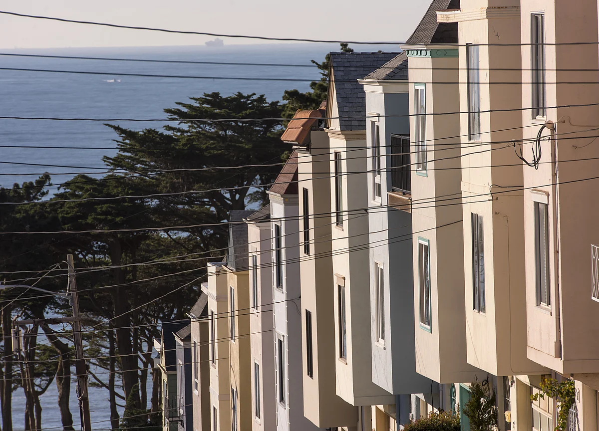 Recently Hot Housing Markets Now See Biggest Sales Declines
