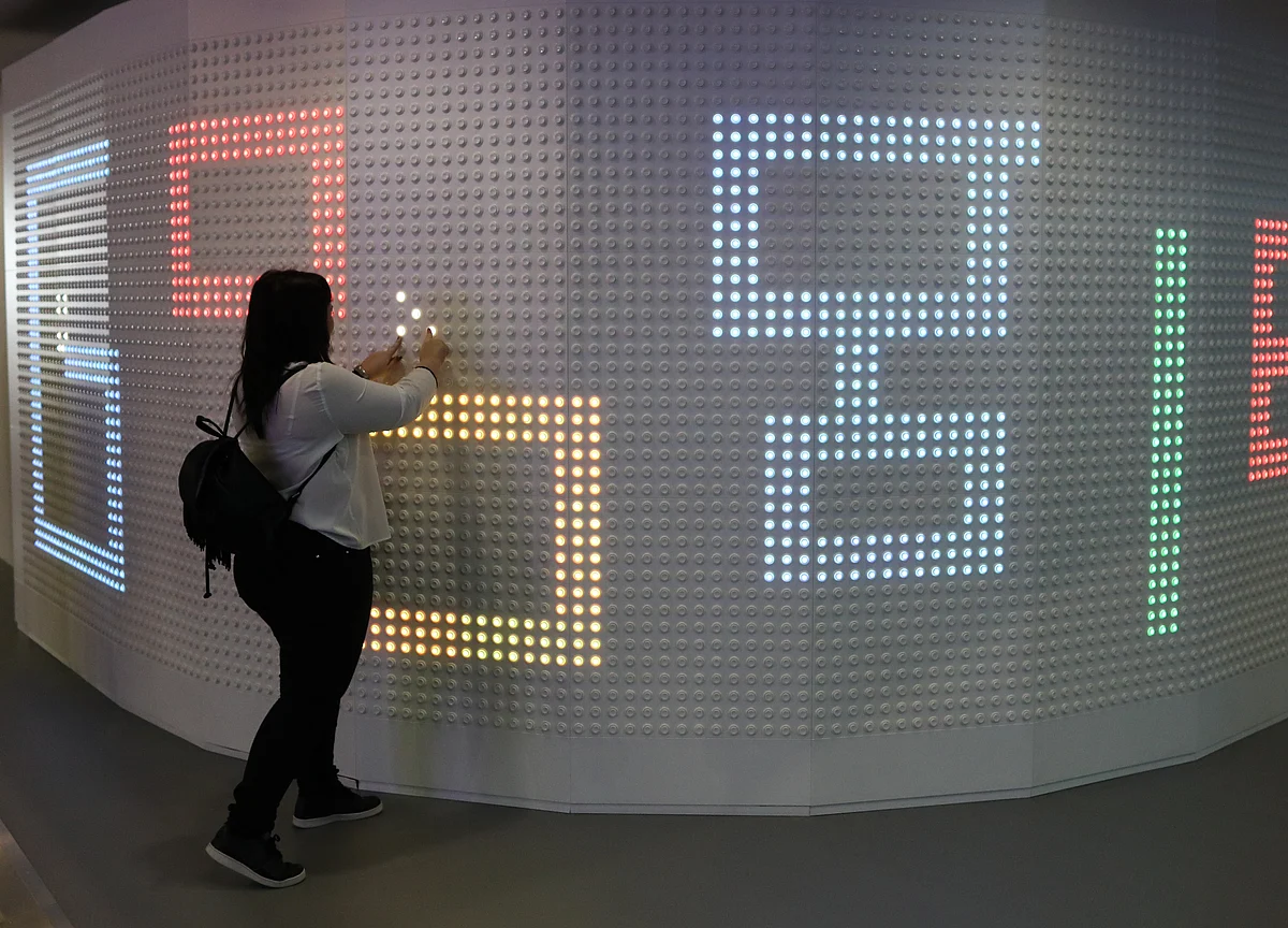 Google, Facebook Ad Sales Seen Rising Even Amid Privacy Woes