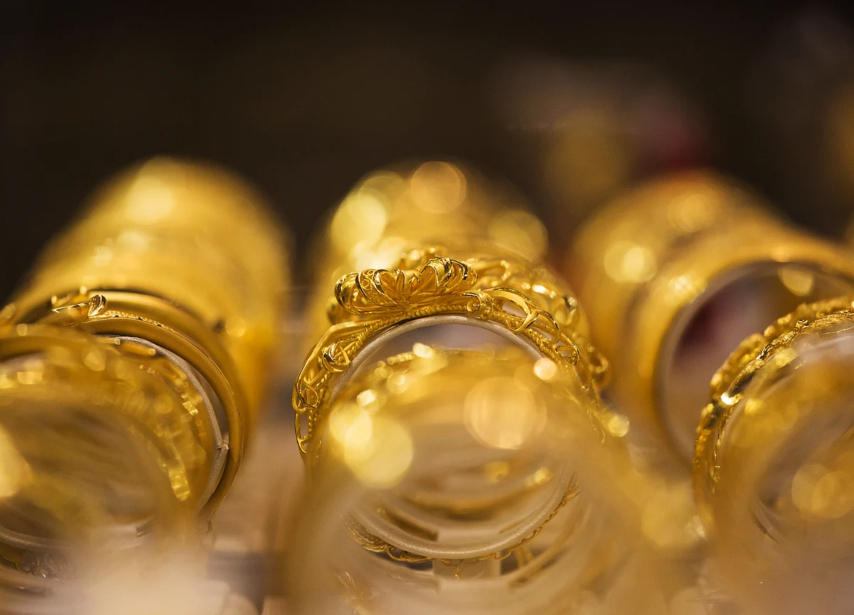 India’s Gold Imports Slump to Lowest Since 2016 on Record Price