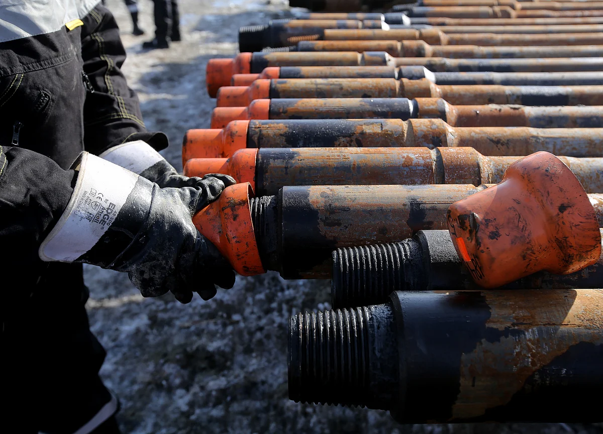 Oil Rebounds After Rick Perry Rules Out Tapping Strategic Crude