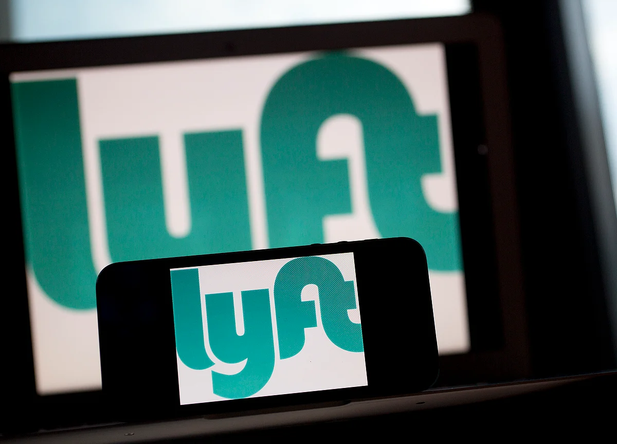 Lyft Plunges to Low as Loss Overshadows Revenue Growth