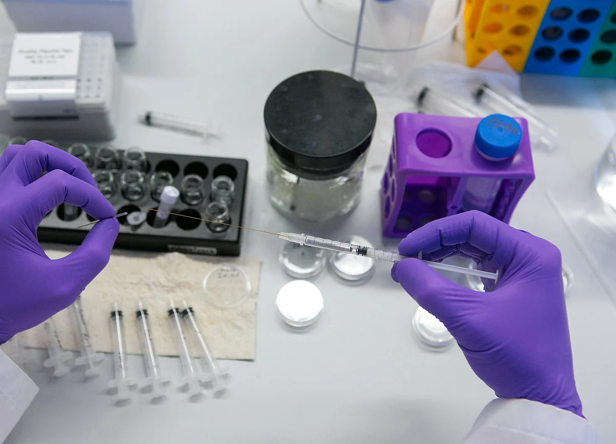Vaccine Leader Signs Deal for 1 Billion Covid-19 Doses a Year