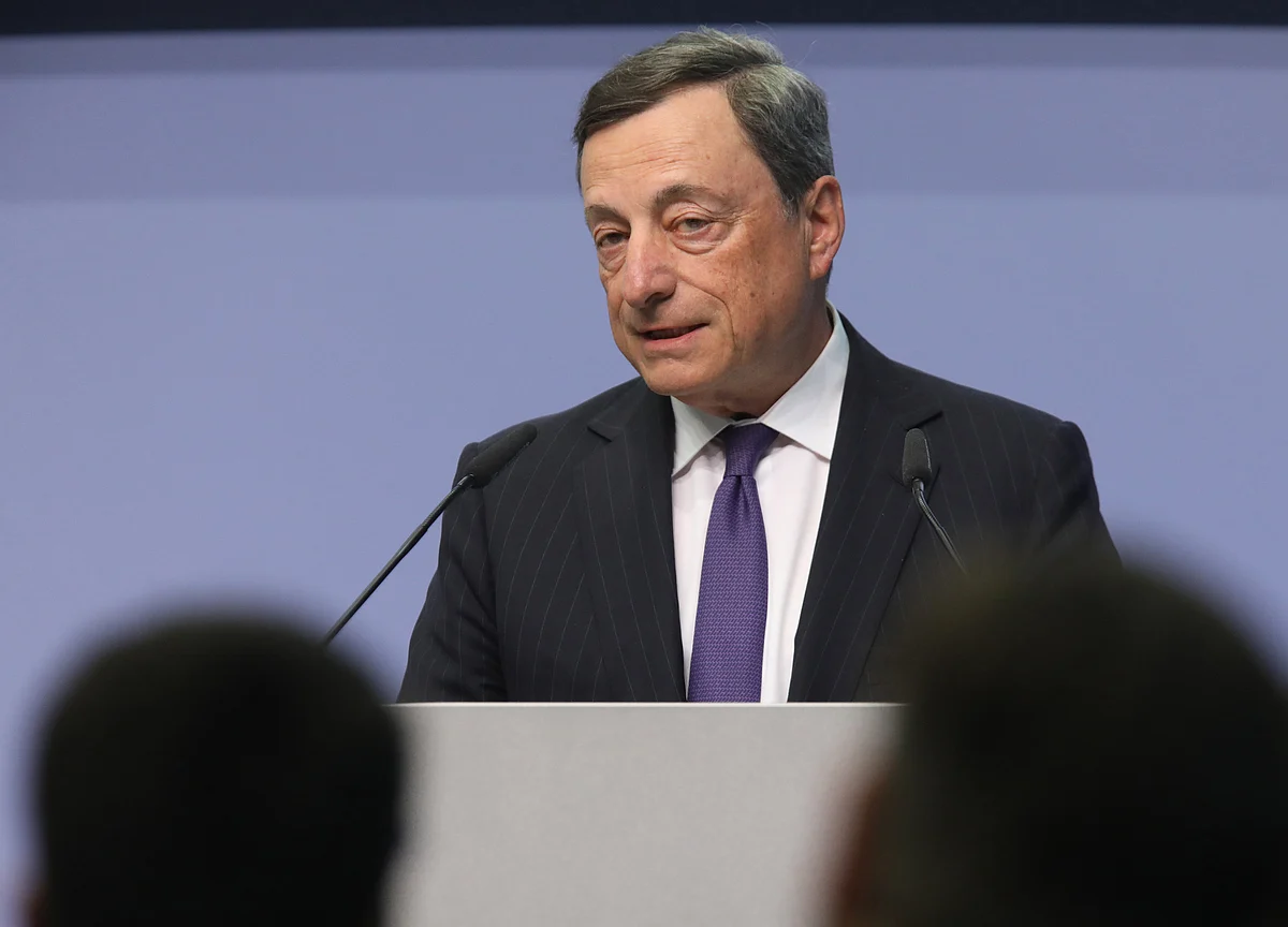 ECB’s Draghi Ponders Acting Now or Later: Global Economy Week
