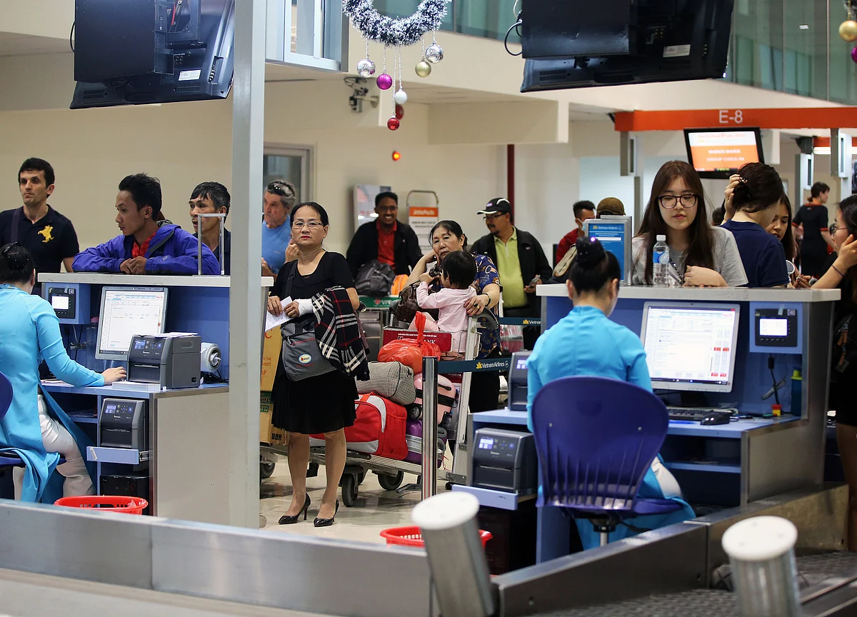The Airline Industry: Overpacking Planes Since the 1940s