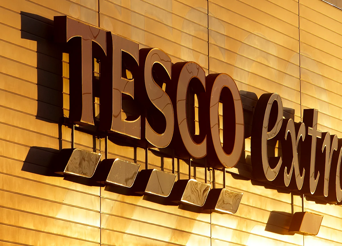 Tesco Finally Says It's in Talks to Stockpile Goods for Brexit