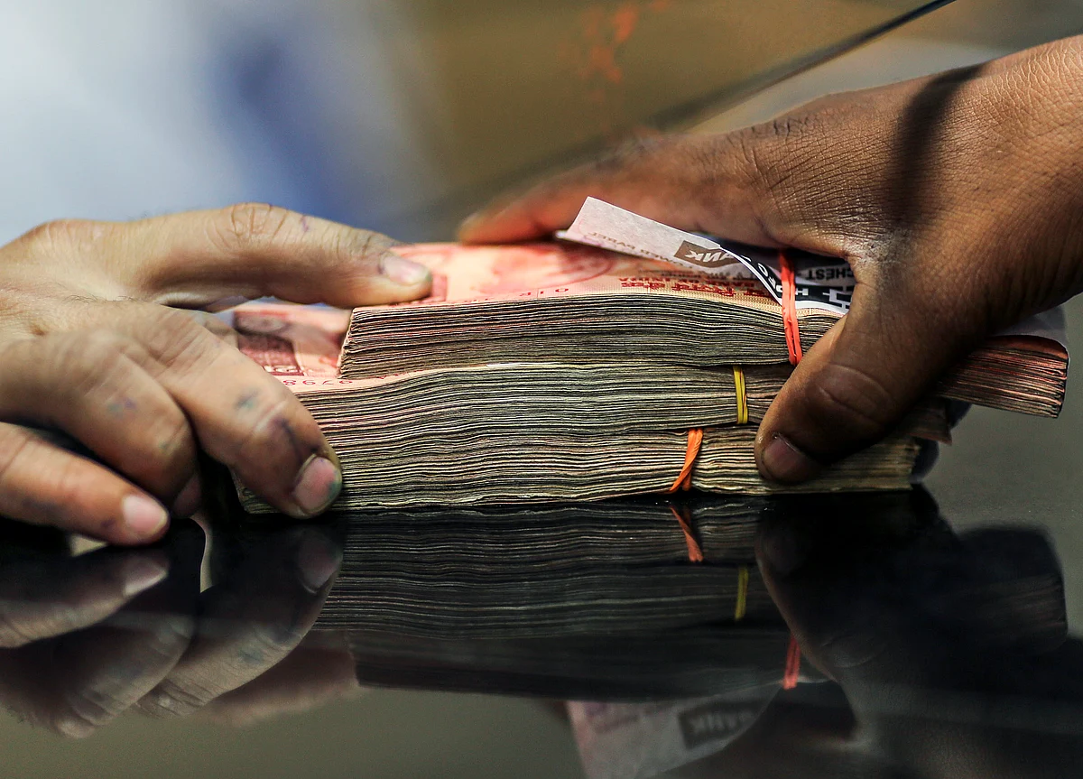 HDFC Sells Gruh Finance Shares Worth Nearly Rs 1,665 Crore