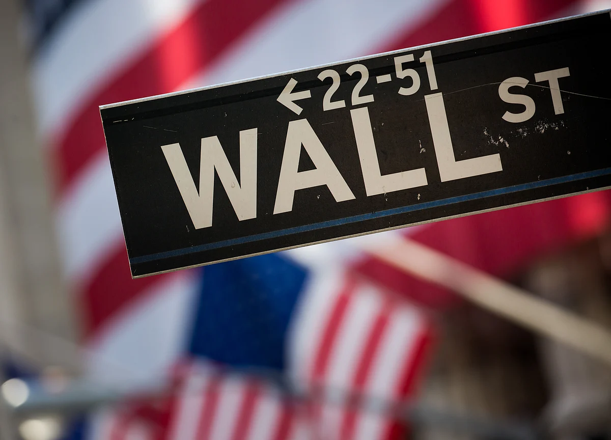Suffering Emerging Markets Look to Powell to Calm Frayed Nerves