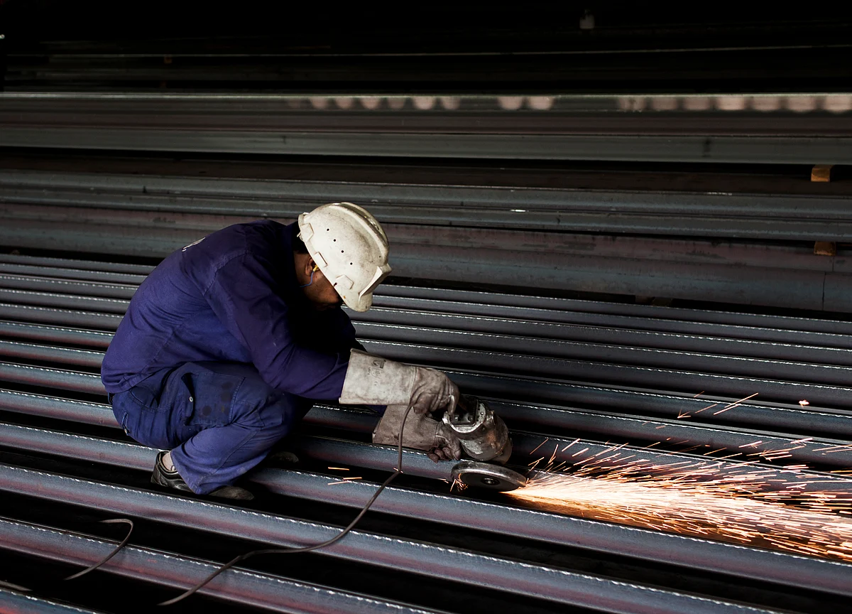 Standard Chartered Not Happy With Essar Steel Lenders’ ‘Secret’ Talks With ArcelorMittal