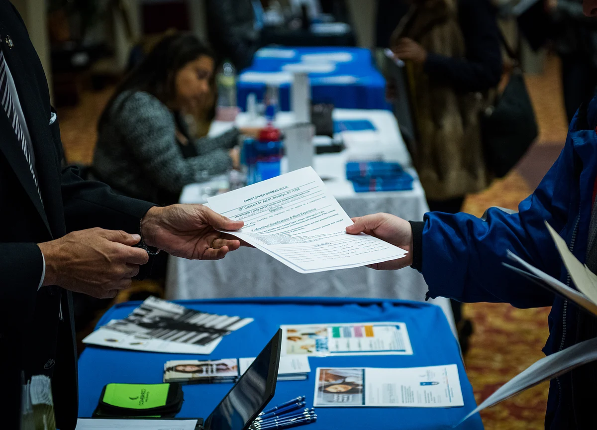 U.S. Job Openings Hit Record in December Amid Tight Labor Market