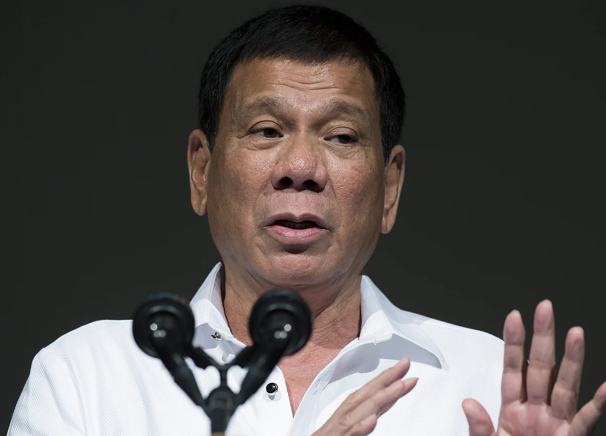Duterte’s Adviser on Business Wants Ease on Lockdown