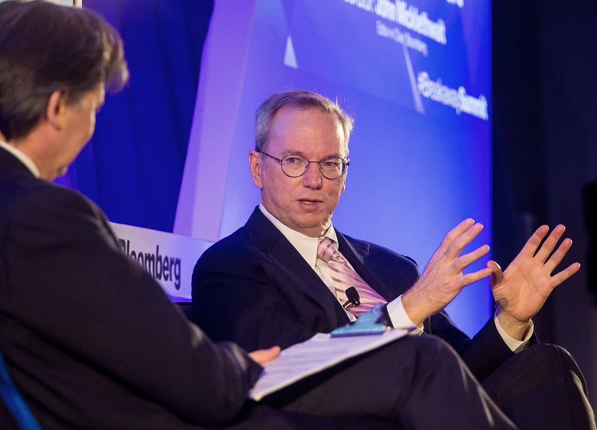 Former Google CEO Eric Schmidt Stepping Down From Alphabet Board