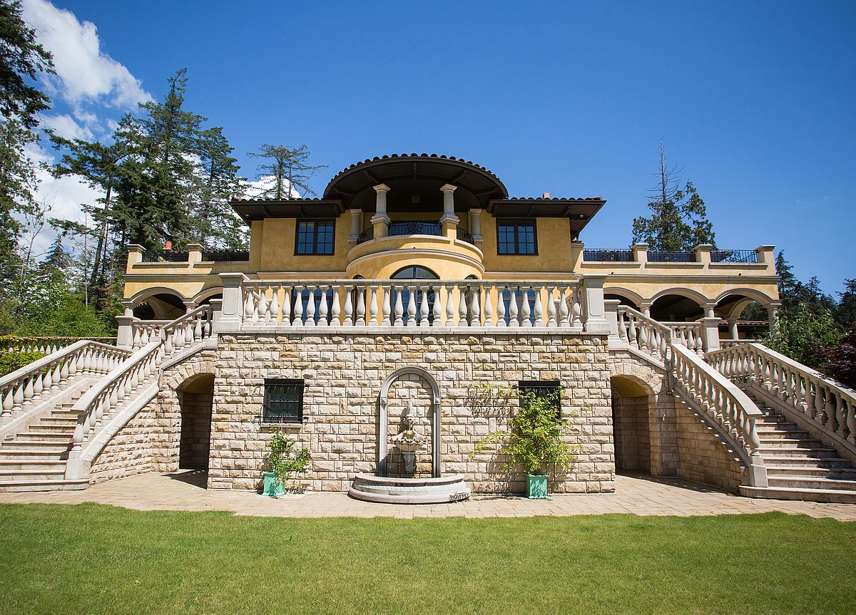 In 2019 a $65 Million Price Cut on a Mansion Wasn’t a Big Deal