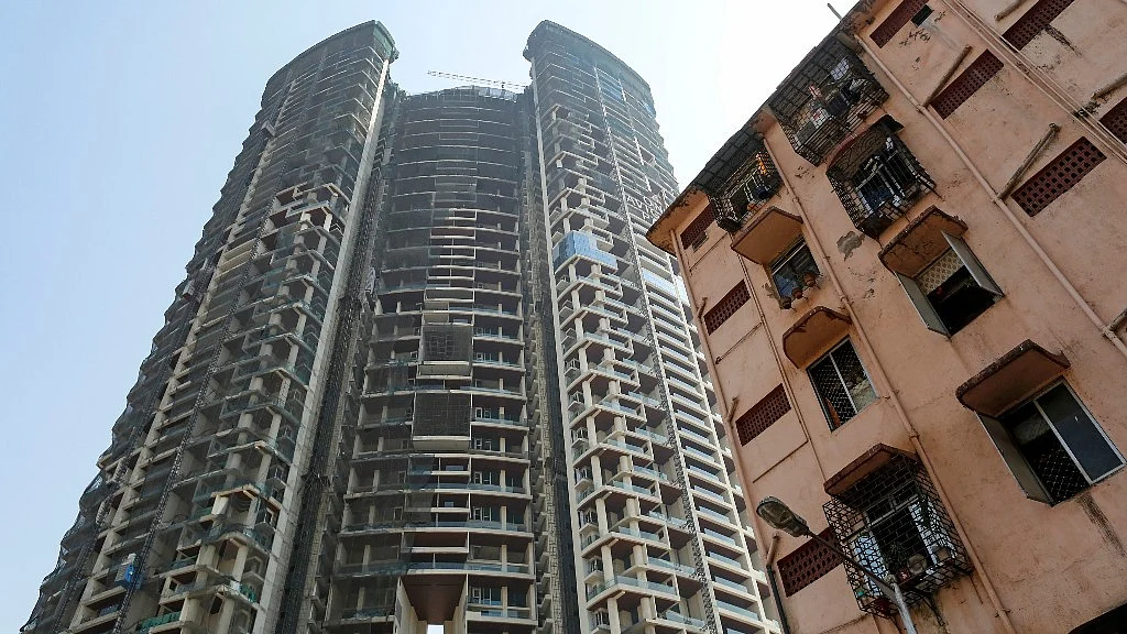 <div class="paragraphs"><p>Representational image of a building under construction in Mumbai. (Photo: Reuters)</p></div>