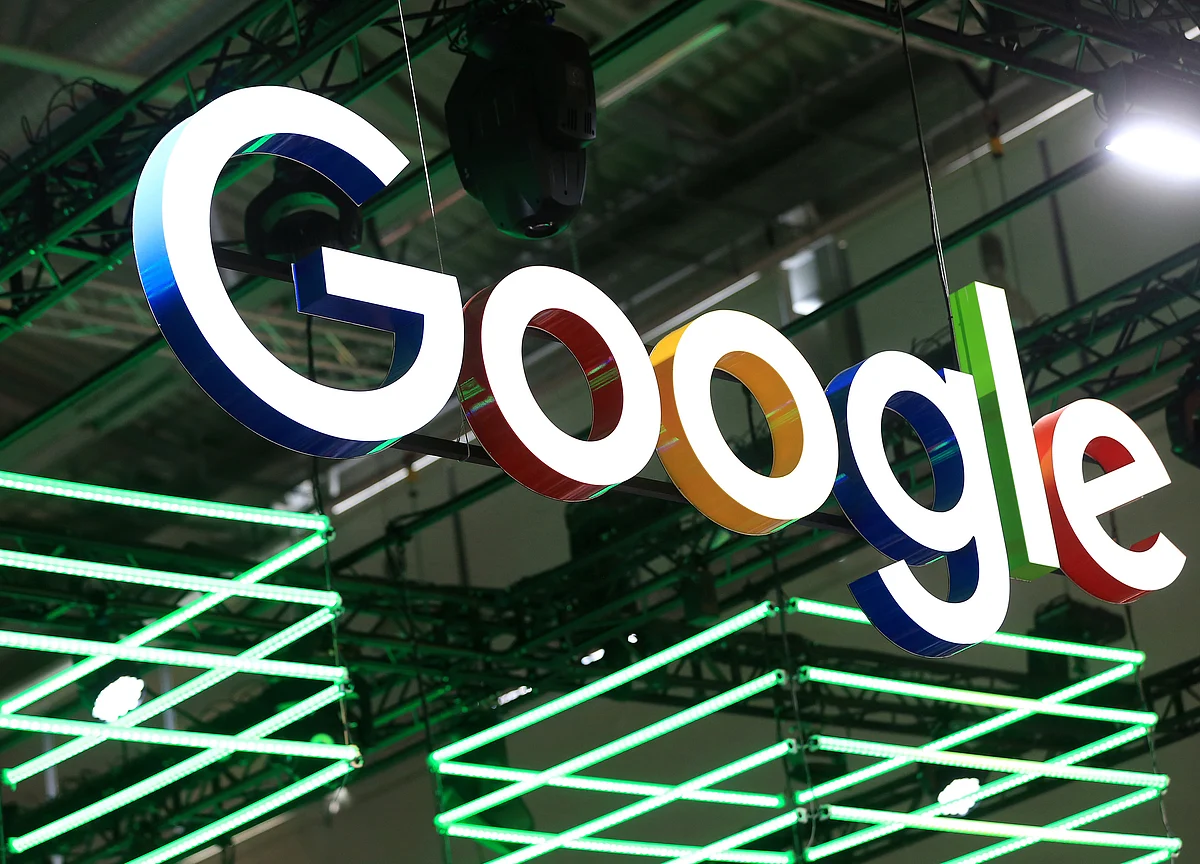 Trump Says U.S. Should Sue Facebook, Google
