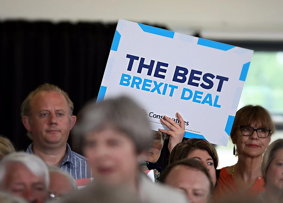 Theresa May’s Team Gloomy About Chances of Labour Brexit Deal, Sources Say