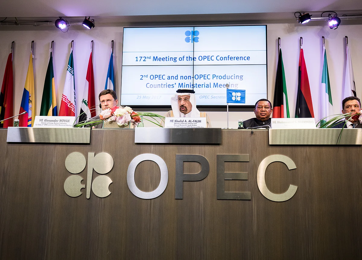 Saudi Prince’s First OPEC Outing Brings Last-Minute Oil Surprise