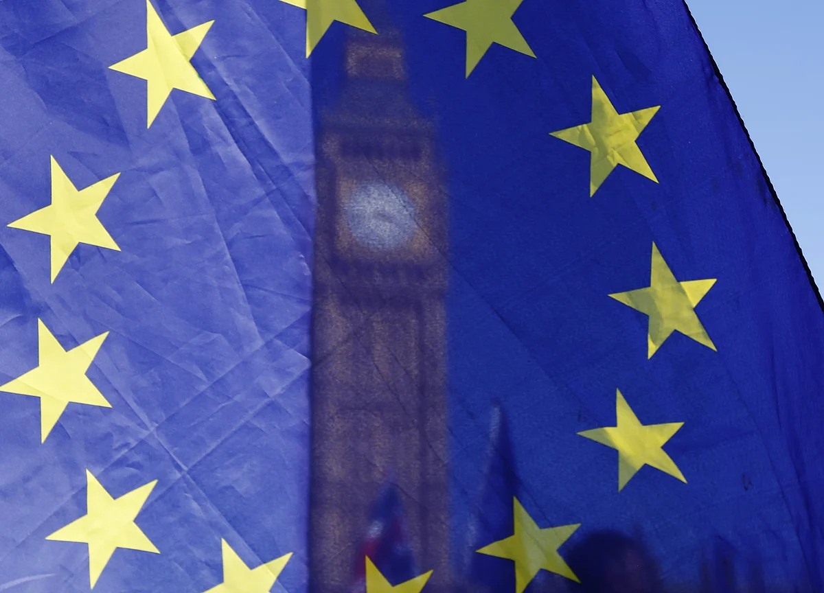 Brexit Negotiators Work on New Text as Time Runs Out