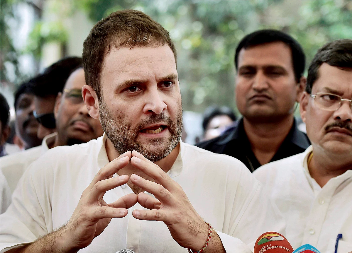 Chief Ministers From Congress-Ruled States Meet Rahul Gandhi, Request Him To Continue As Party President