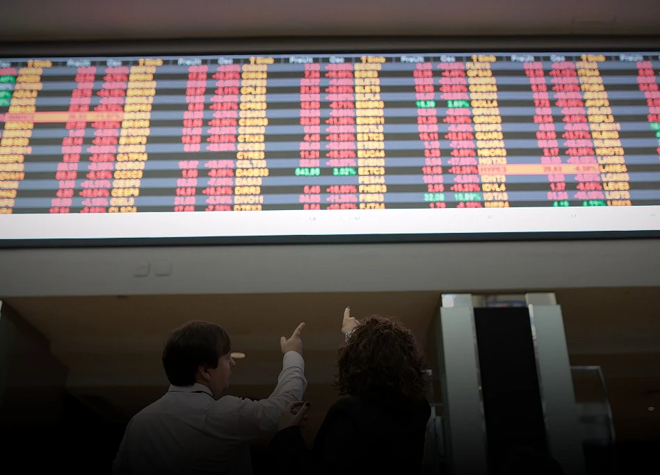Emerging-Market Bonds Escape Contagion as Yields Eclipse Risks