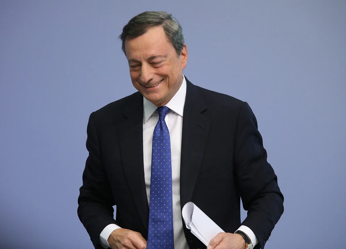 Draghi Wins EU Standing Ovation as He Urges Looser Purse Strings