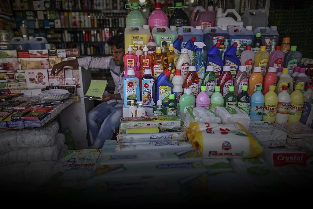 GST Countdown: 52% Of Small Businesses Expect Prices To Rise, Shows BloombergQuint Poll