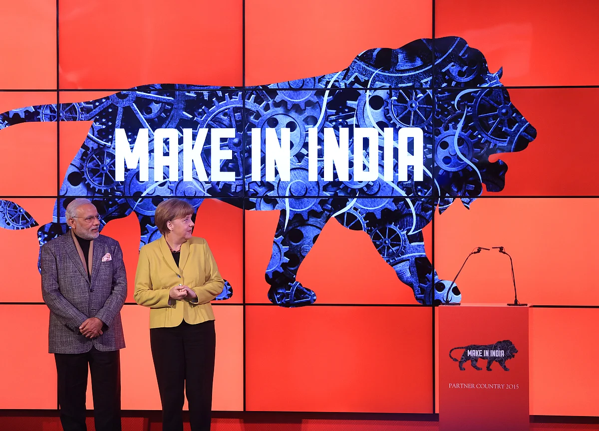 Biggest Mobile-Phone Plant Masks Modi's ‘Make in India’ Struggle