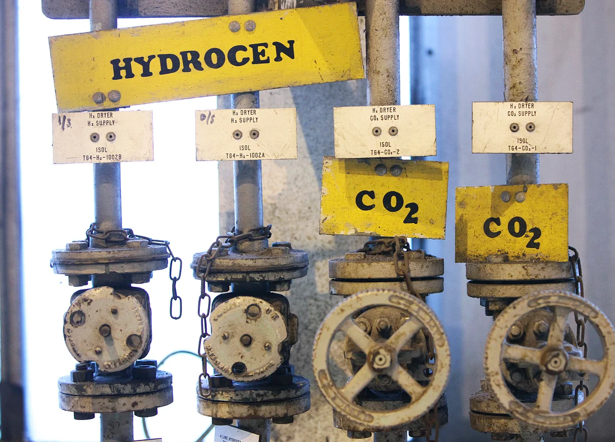 U.K. Looks to Hydrogen as a Source of Green Energy