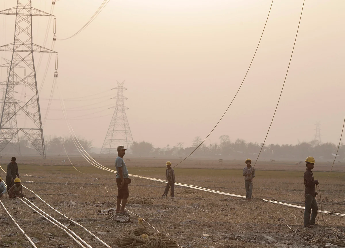 Goldman, Varde Lead $922 Million RattanIndia Power Debt Recast