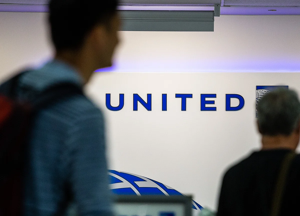 United Wants to Sell Your Seat to Someone Else for More Money